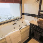 Huong Hai Sealife Cruise Bathroom